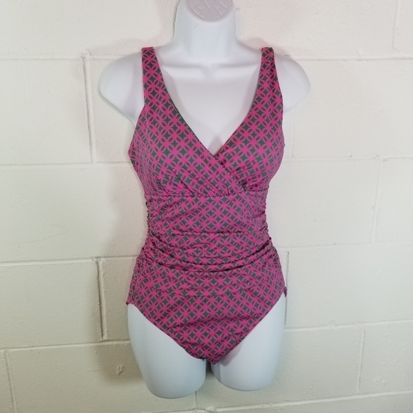 Boden Talamanca pink green geometric print ruched one piece swimsuit - Picture 10 of 10